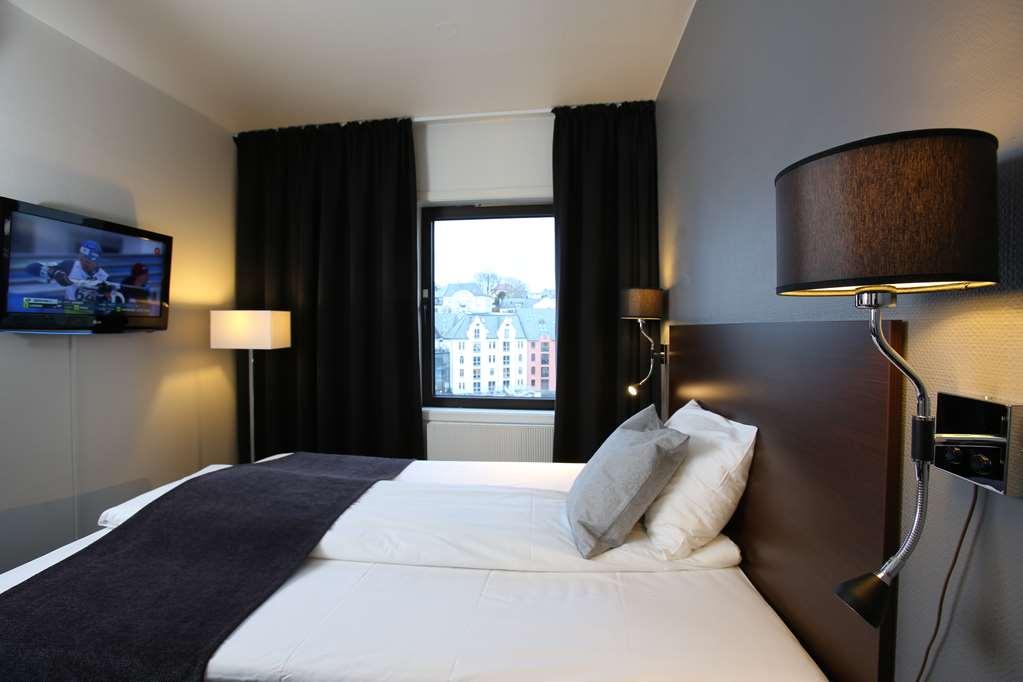 Hotel Four Monkeys Ålesund Servicios foto