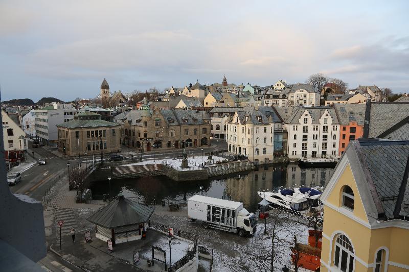 Hotel Four Monkeys Ålesund Exterior foto