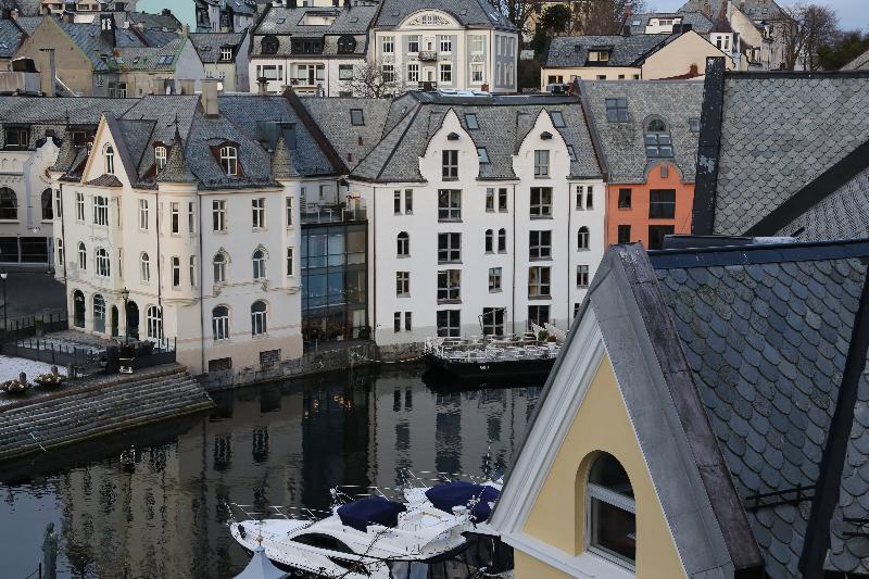 Hotel Four Monkeys Ålesund Exterior foto